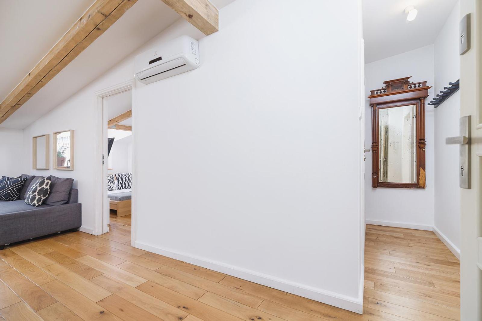 2 Bedroom Apartment With Terrace- Pilsudskiego 11 Krakow Bagian luar foto