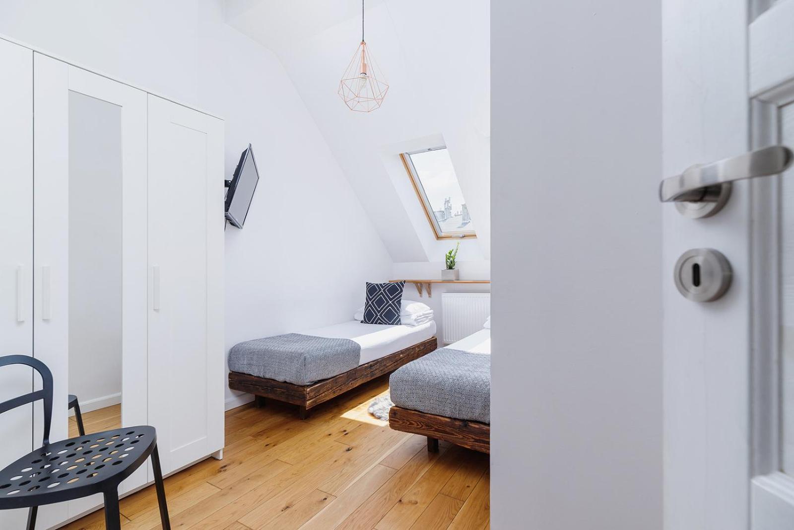 2 Bedroom Apartment With Terrace- Pilsudskiego 11 Krakow Bagian luar foto